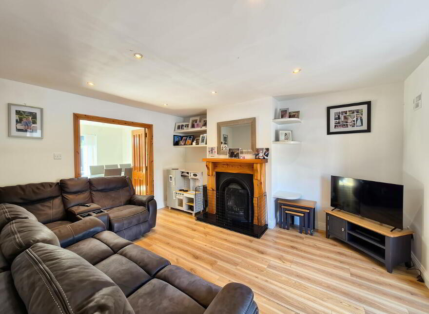 8 Danesfort, Old Galway Road, Athlone, N37ED91
