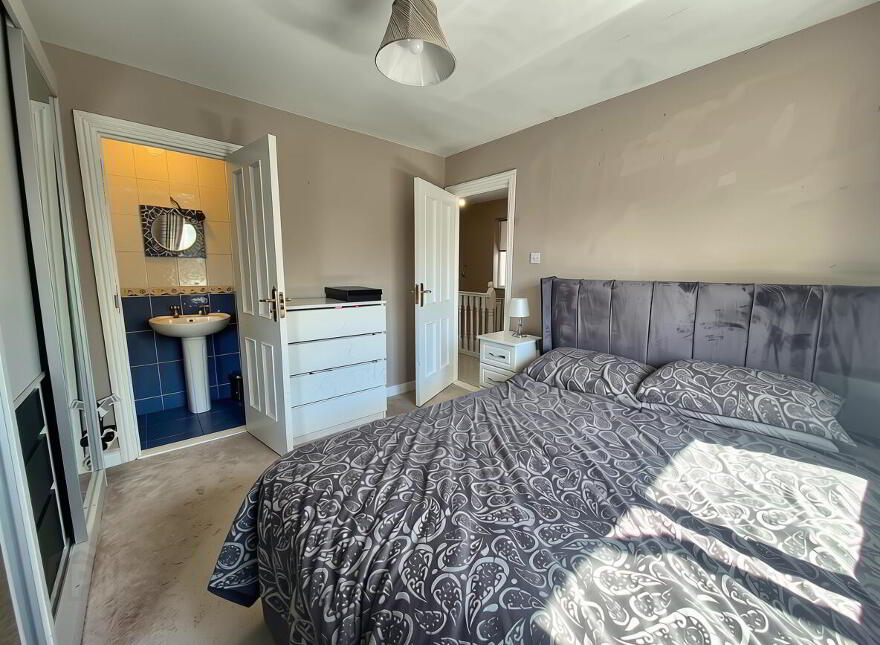 8 Danesfort, Old Galway Road, Athlone, N37ED91