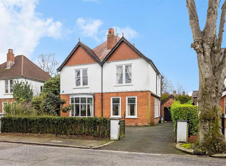 66 Myrtlefield Park, Belfast, BT9 6NG