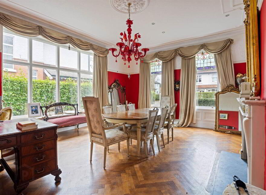 66 Myrtlefield Park, Belfast, BT9 6NG