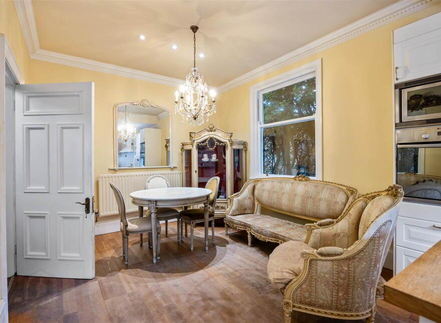 66 Myrtlefield Park, Belfast, BT9 6NG
