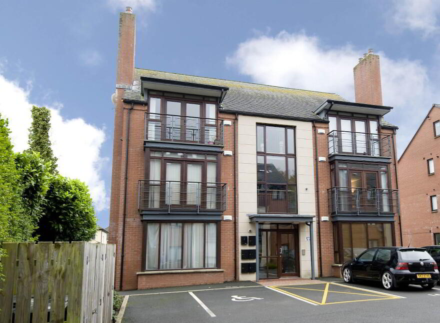 18 Castlehill Place, 607 Upper Newtownards Road, Belfast, BT4 3LQ