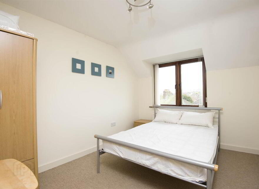 18 Castlehill Place, 607 Upper Newtownards Road, Belfast, BT4 3LQ