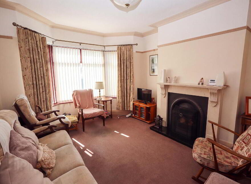 4 Goldenview Park, Carrickfergus, BT38 8RS