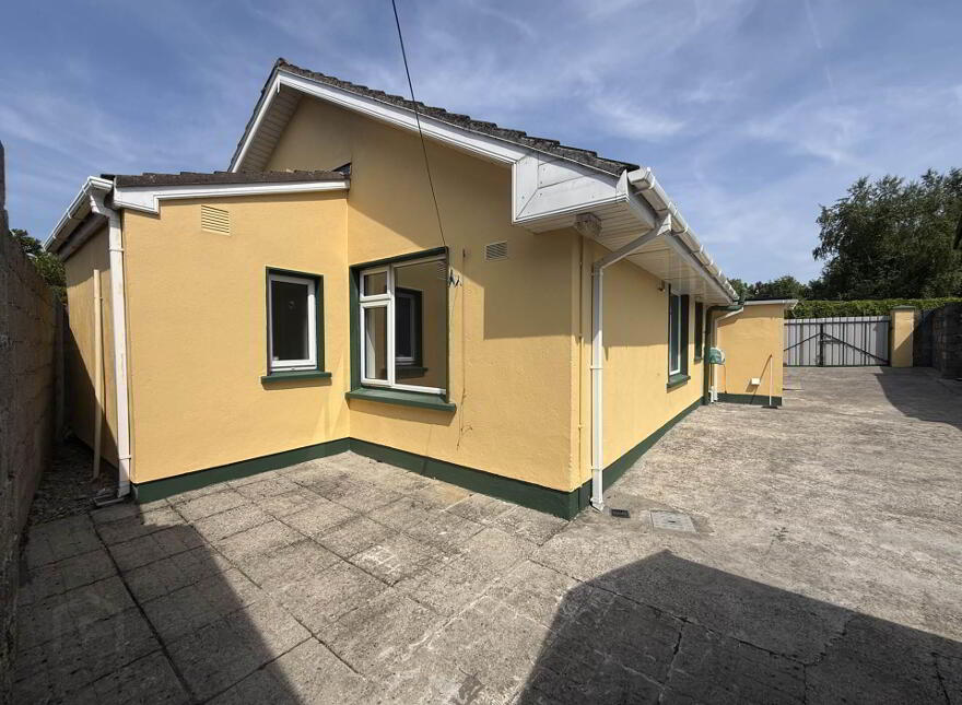 Oakville House, Kickham Street, Clonmel, E91PK60