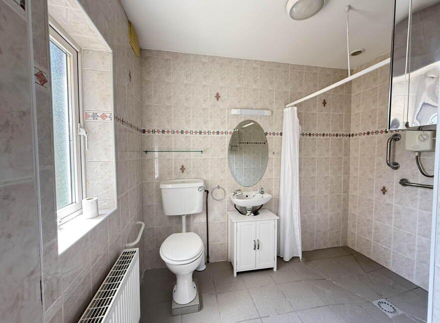 Oakville House, Kickham Street, Clonmel, E91PK60
