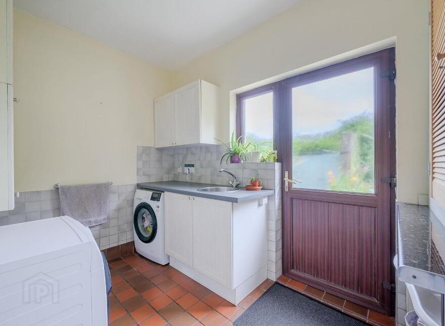 4 Woodbank Lane, Holywood, BT18 0QA