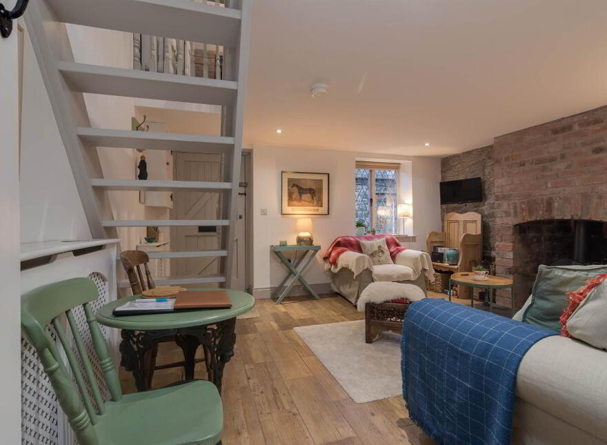 12 Arthur Street, Hillsborough, BT26 6AP