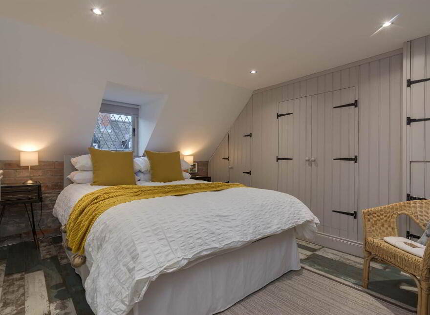 12 Arthur Street, Hillsborough, BT26 6AP