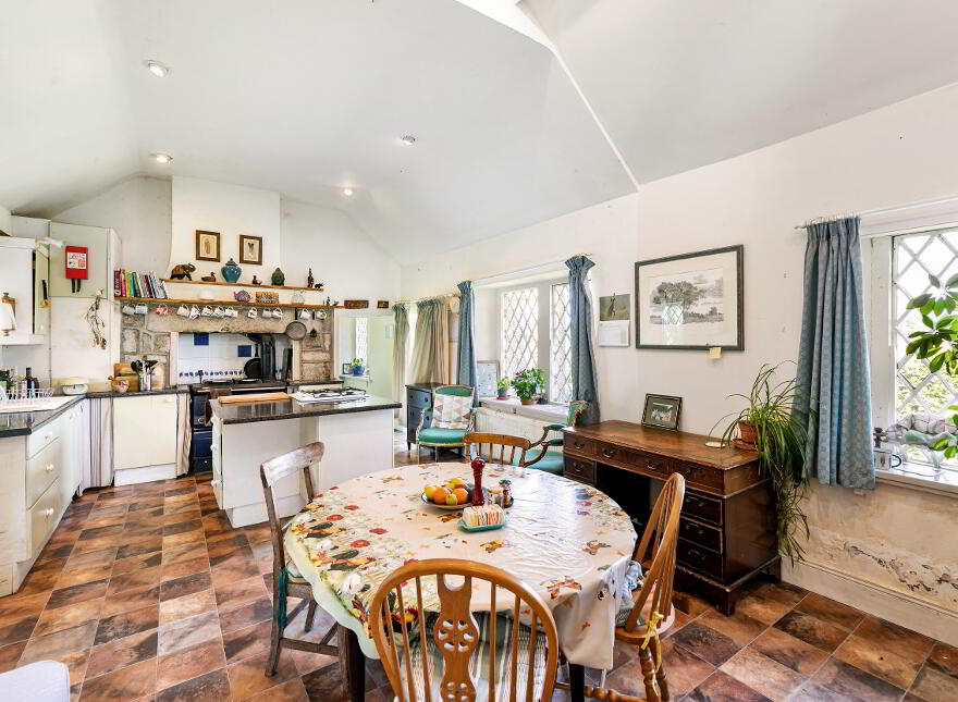 Whole: Lands & Cottage, Lisnavagh, Rathvilly, R93K162