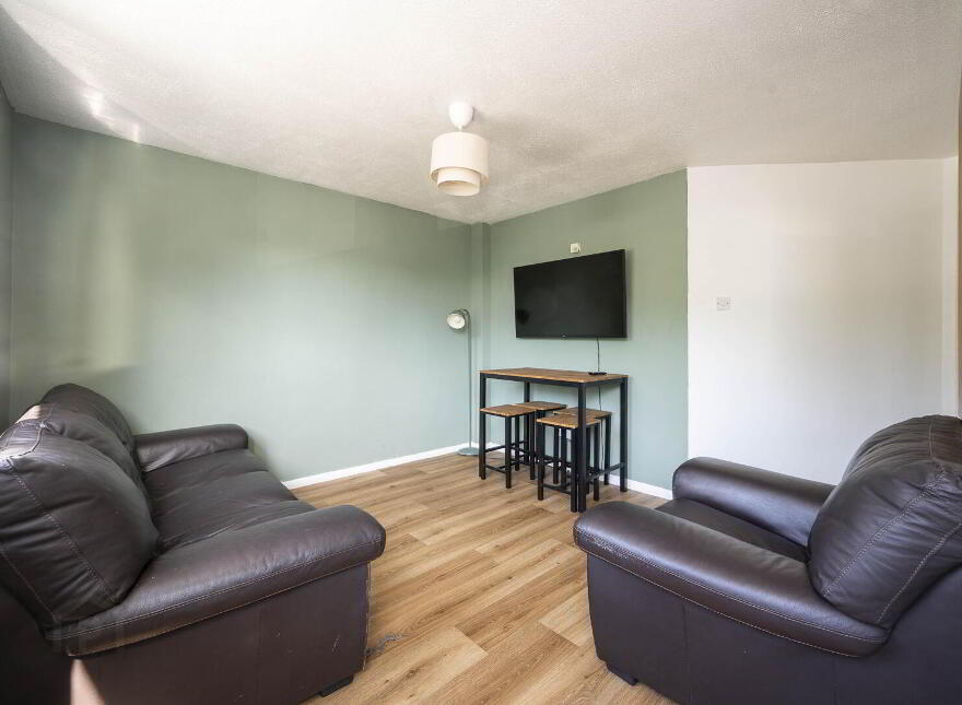 305 Bradbury Court, Belfast, BT9 7JL