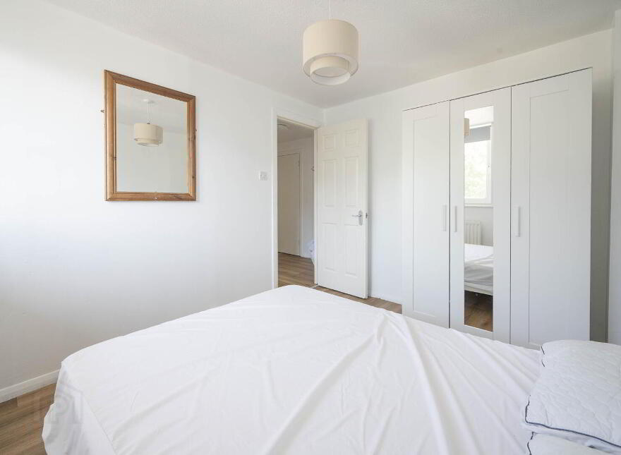 305 Bradbury Court, Belfast, BT9 7JL