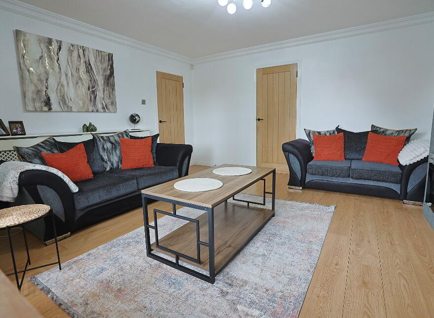 43 Avondale Manor, Craigavon, BT64 1AE