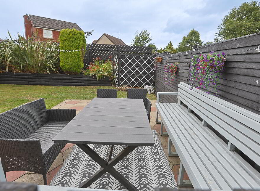 43 Avondale Manor, Craigavon, BT64 1AE