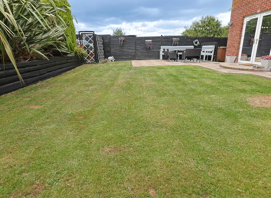 43 Avondale Manor, Craigavon, BT64 1AE
