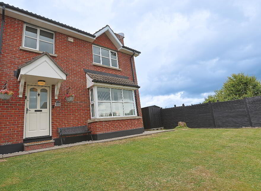 43 Avondale Manor, Craigavon, BT64 1AE