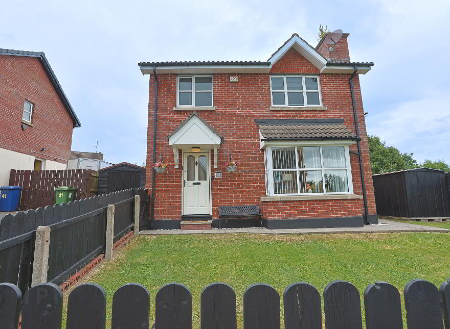 43 Avondale Manor, Craigavon, BT64 1AE