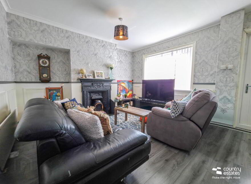 706 Antrim Road, Belfast, BT15 5GQ