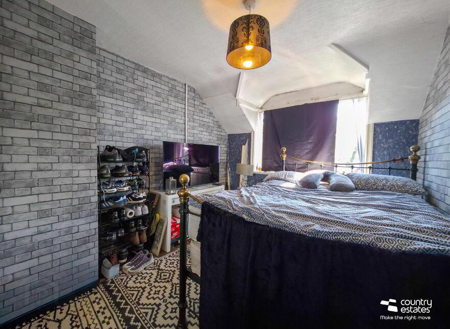 706 Antrim Road, Belfast, BT15 5GQ