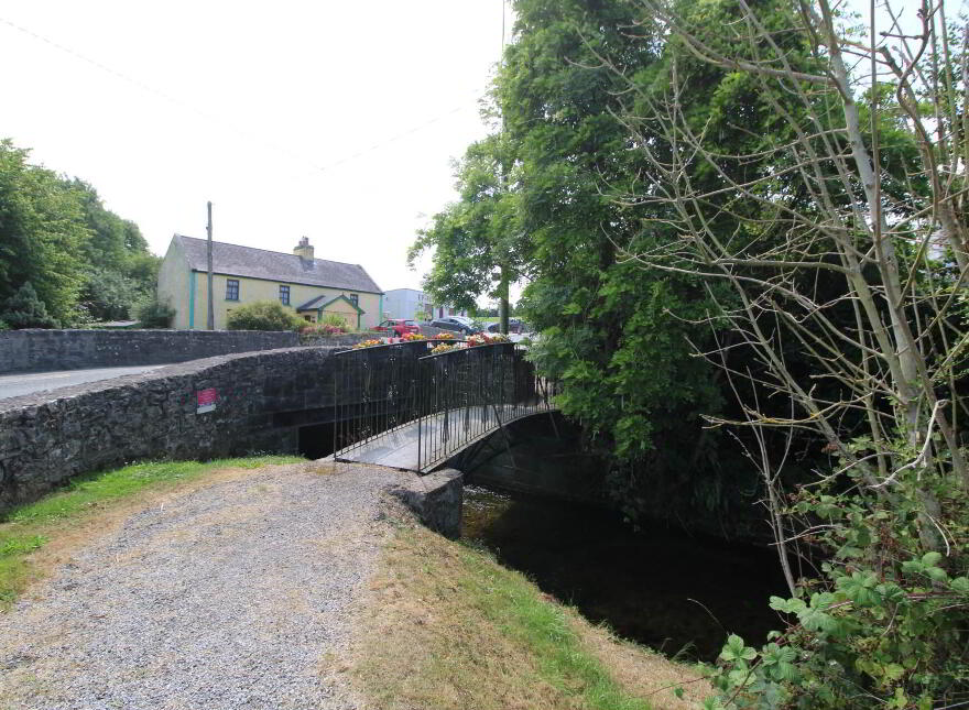 Nalagiri House ( Site) & Refuge Cottage, Firmount, Carrigahorig, Nenagh, E45R202