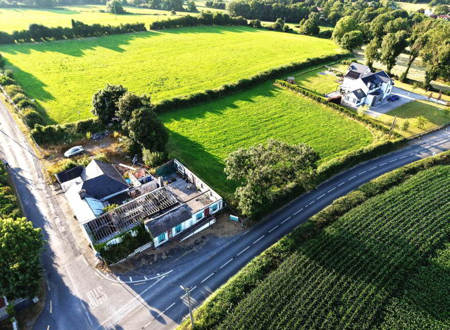 Nalagiri House ( Site) & Refuge Cottage, Firmount, Carrigahorig, Nenagh, E45R202