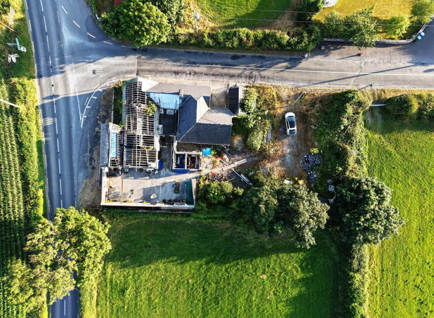 Nalagiri House ( Site) & Refuge Cottage, Firmount, Carrigahorig, Nenagh, E45R202