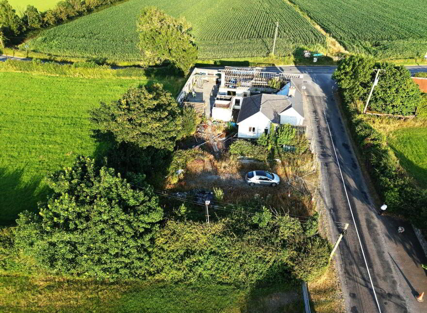 Nalagiri House ( Site) & Refuge Cottage, Firmount, Carrigahorig, Nenagh, E45R202