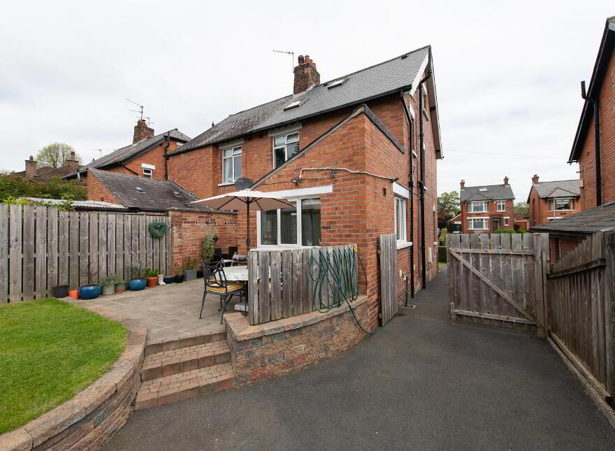 44 Somerton Park, Belfast, BT15 4DP