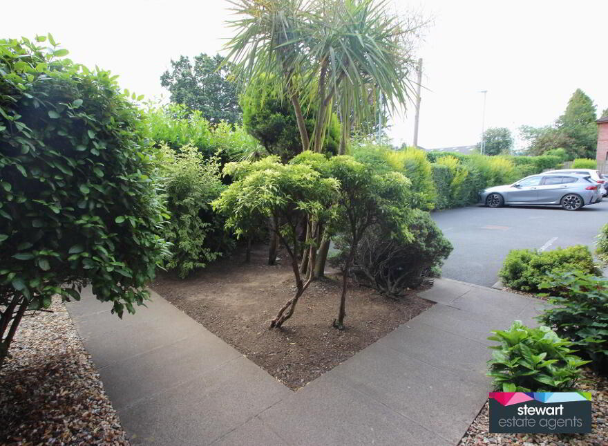 24 Parkview Court, Lurgan, BT66 8AF