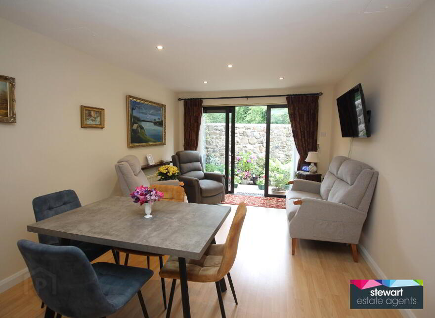 24 Parkview Court, Lurgan, BT66 8AF