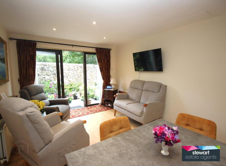 24 Parkview Court, Lurgan, BT66 8AF