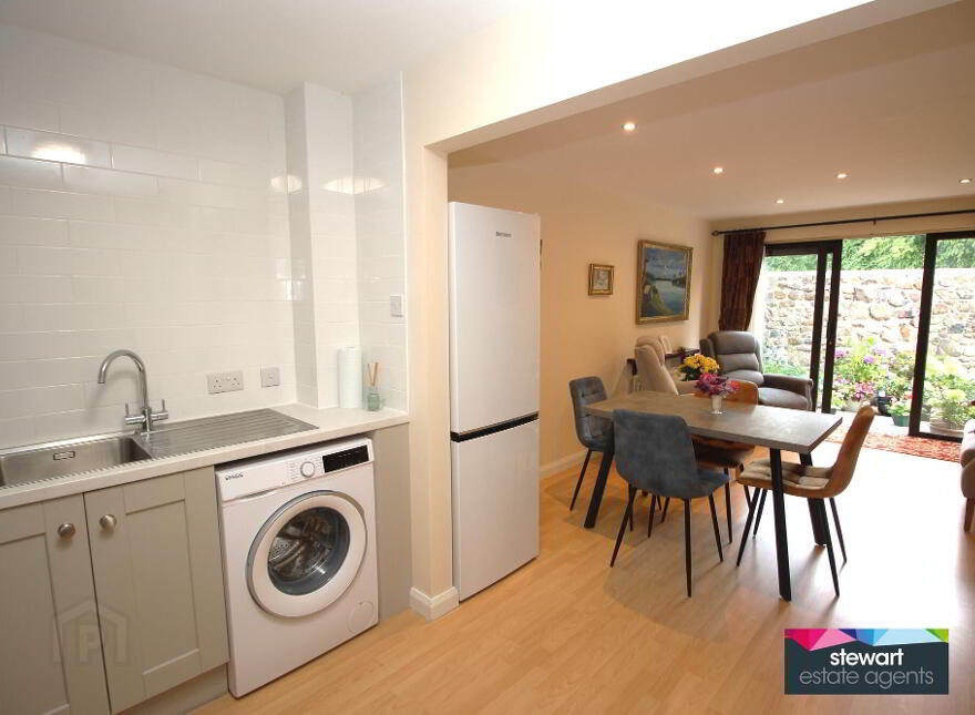 24 Parkview Court, Lurgan, BT66 8AF