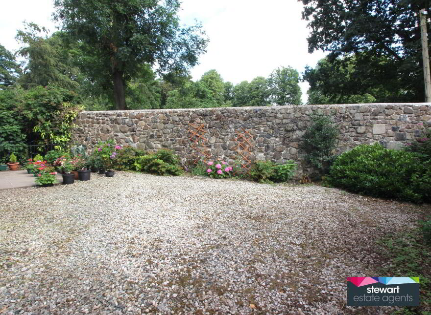 24 Parkview Court, Lurgan, BT66 8AF