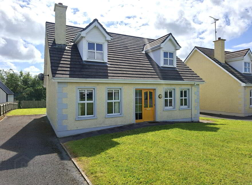 White Maples, 63 Church Street, Bundoran, F94H797 photo