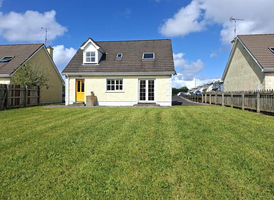 White Maples, 63 Church Street, Bundoran, F94H797