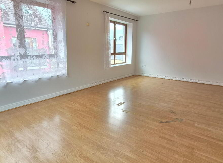 16 The County Apartments, Bridge Street, Carrick-On-Shannon, N41Y051