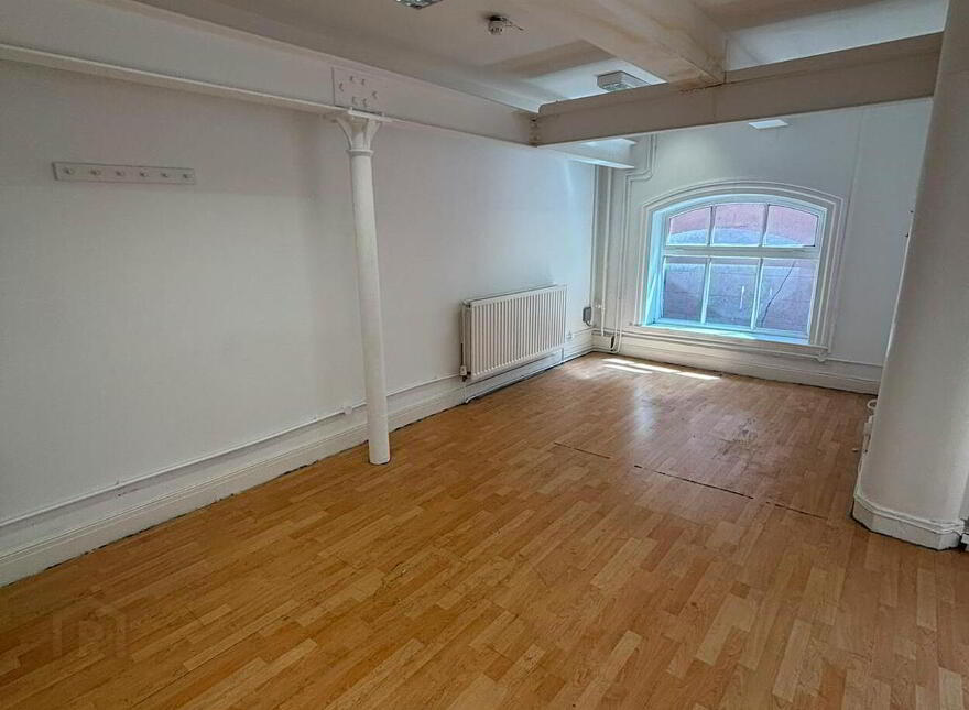 Third Floor Suite, 7-11 Linenhall Street, Belfast, BT2 8AA