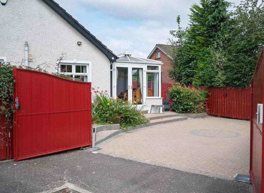 12 Churchland Close, Holywood, BT18 9LF