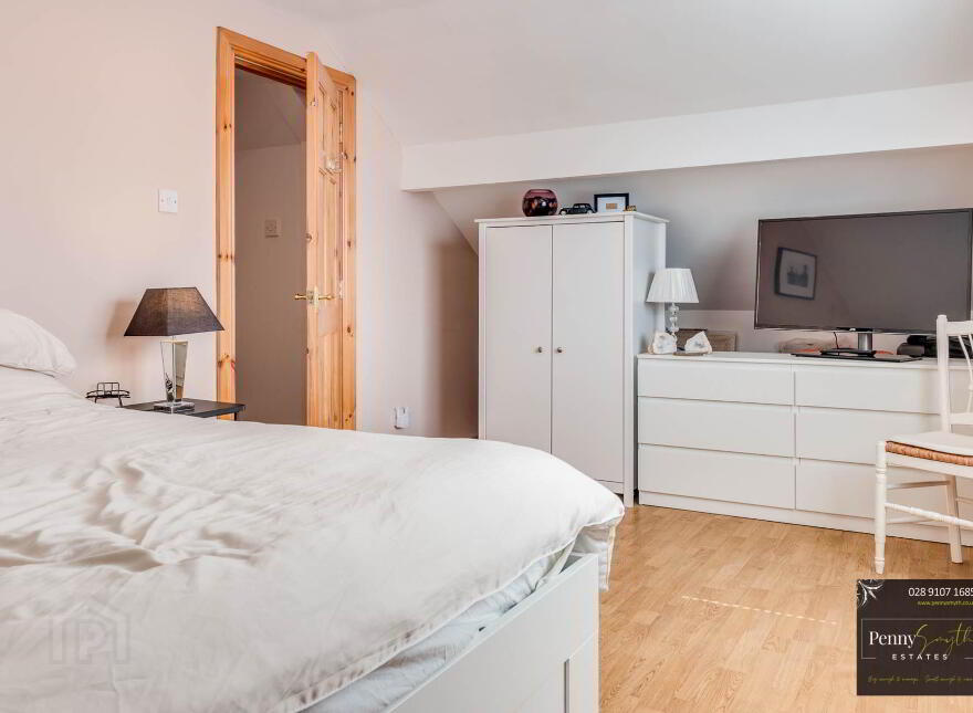 51 Meadowvale, Bangor, BT19 1DA