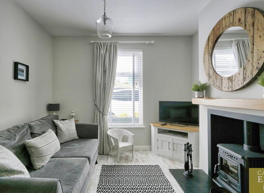 Glenside, 5 Main Street, Crawfordsburn, Bangor, BT19 1JF
