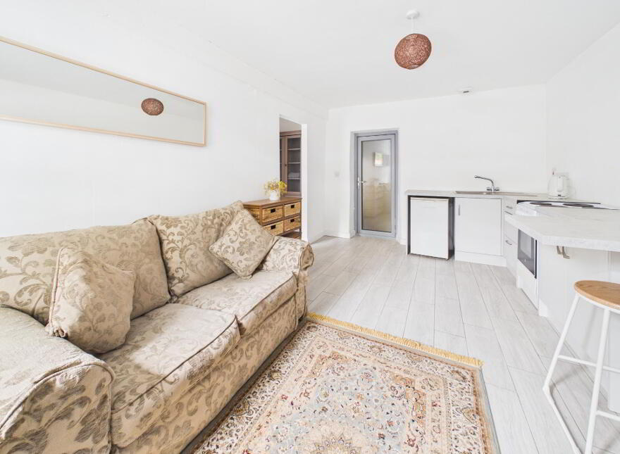 Main St, Cloughjordan, E53TF90
