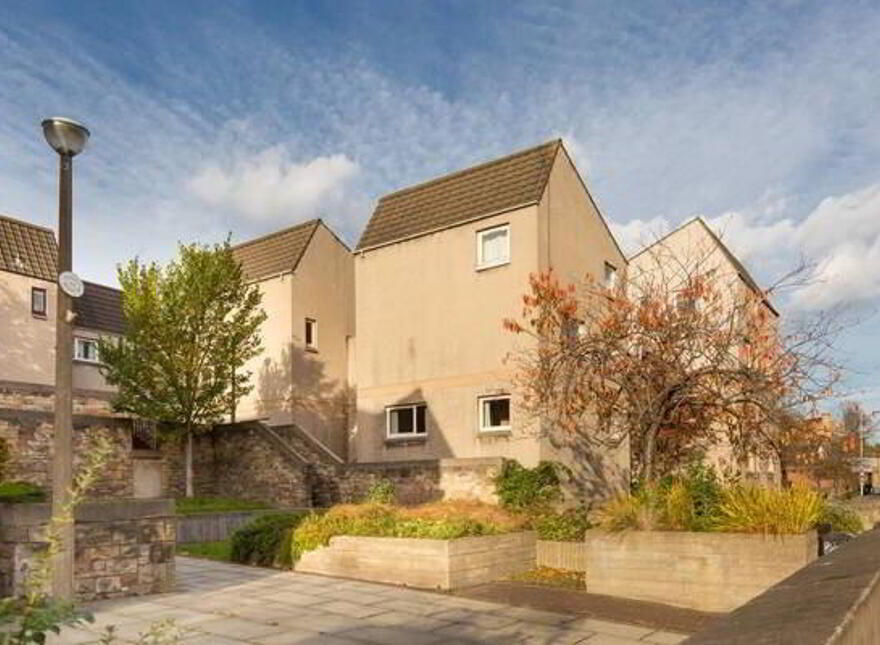 57 Abbeyhill, Holyrood, Edinburgh, EH8 8DY photo
