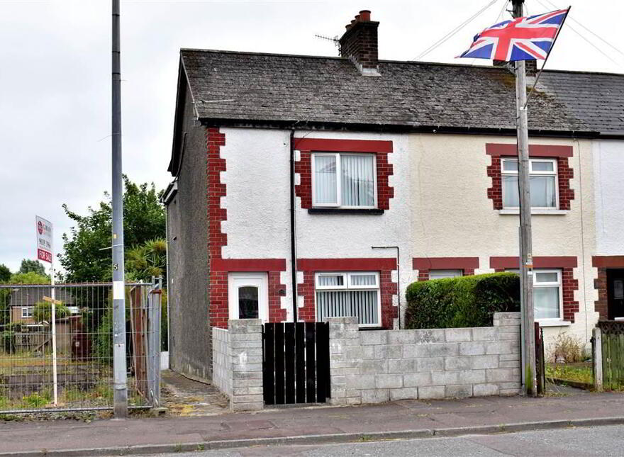 54 Scrabo Road, Newtownards, BT23 4NW