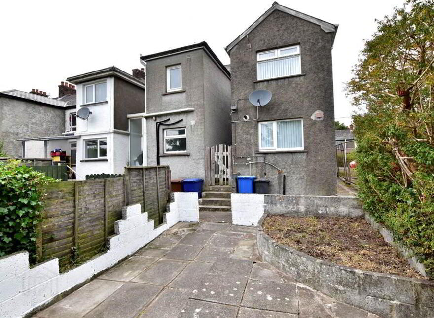 54 Scrabo Road, Newtownards, BT23 4NW