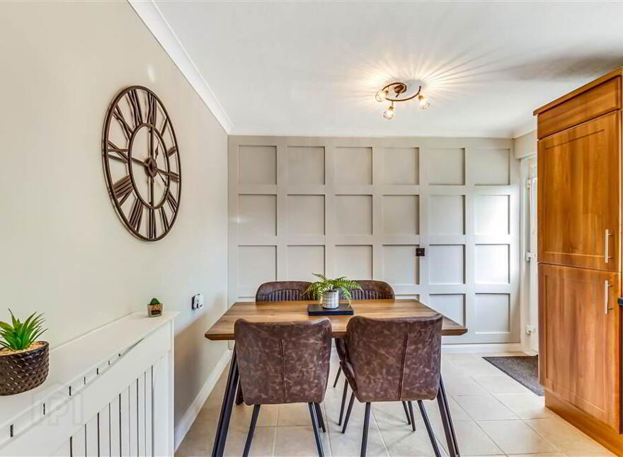66 Woodside View, Dunmurry, Belfast, BT17 0SU