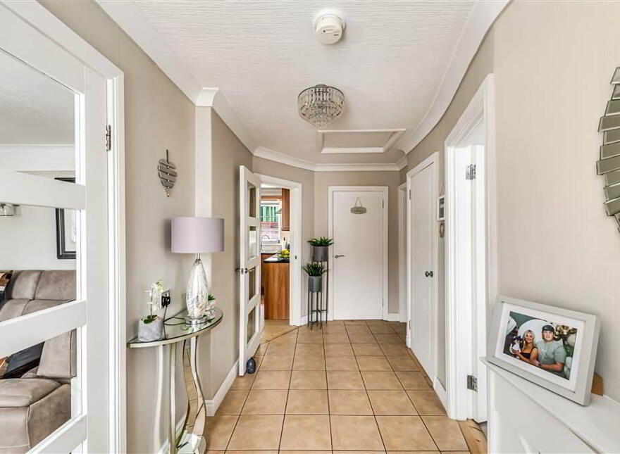 66 Woodside View, Dunmurry, Belfast, BT17 0SU
