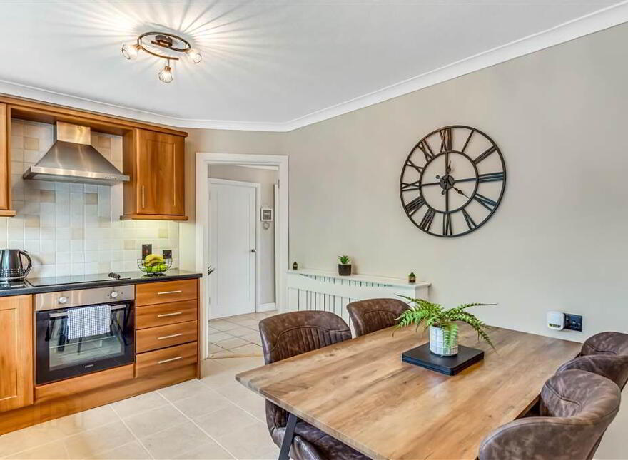 66 Woodside View, Dunmurry, Belfast, BT17 0SU