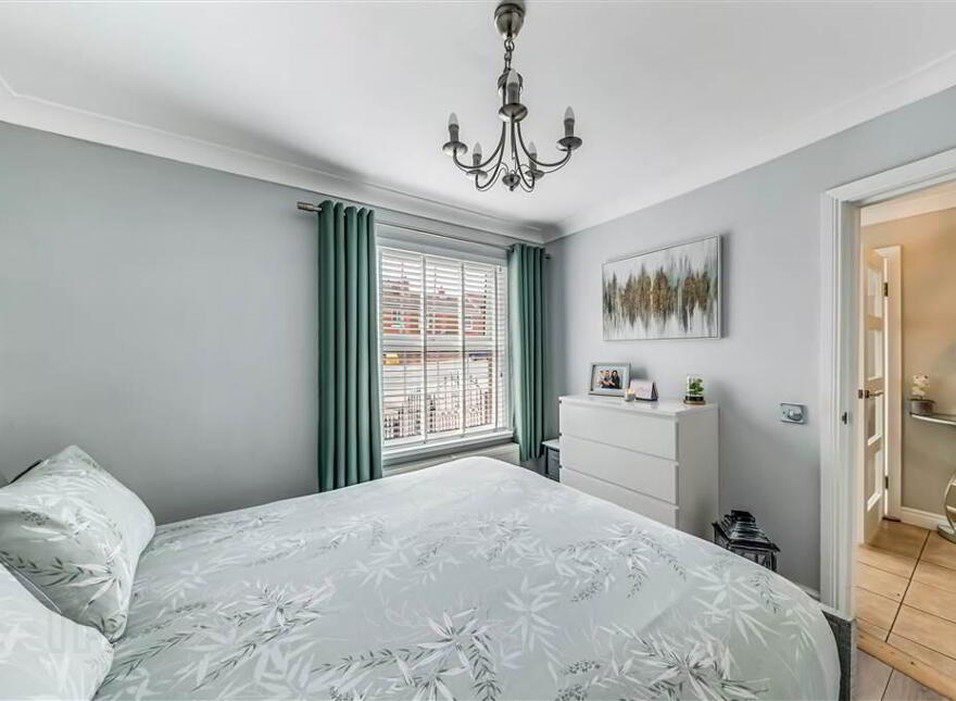 66 Woodside View, Dunmurry, Belfast, BT17 0SU