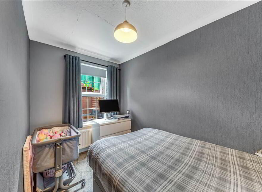 66 Woodside View, Dunmurry, Belfast, BT17 0SU