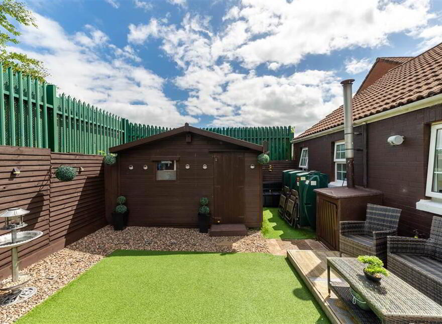 66 Woodside View, Dunmurry, Belfast, BT17 0SU